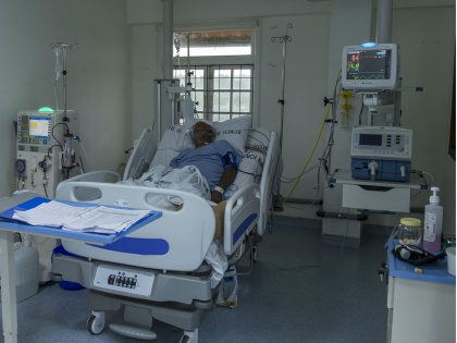 Madhya Pradesh bhopal crime life patient got entangled between two hospitals commission summoned report | दो अस्पतालों के बीच उलझकर चली गई मरीज की जान, आयोग ने तलब किया प्रतिवेदन
