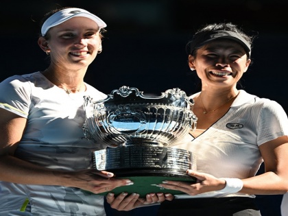 Australian Open 2024: Hsieh Su-Wei, Elise Mertens Claim Australian Open Women's Doubles Title | Australian Open 2024: हसिह सु-वेई, एलिस मर्टेंस ने ऑस्ट्रेलियन ओपन महिला युगल का खिताब जीता