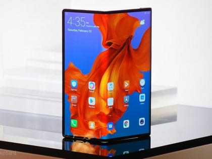 MWC 2019 Huawei Mate X 5G foldable phone launch, know features, model images, price | MWC 2019: Huawei Mate X 5G फोल्डेबल स्मार्टफोन हुआ लॉन्च, सिर्फ 3 सेकेंड में डाउनलोड होगी 1GB की फिल्म