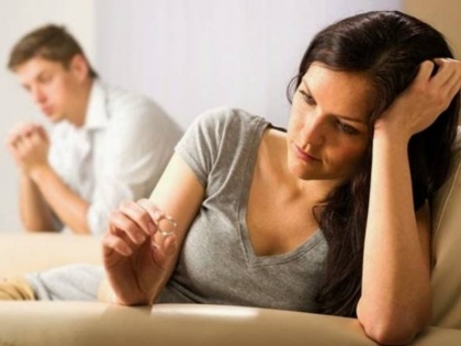 relation tips couple relation tips in hindi male list of 5 bad habits which women do not like most | पति की इन 5 आदतों से परेशान रहती है बीवी, चाहकर भी नहीं बदल पाती