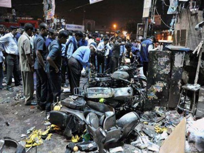 2007 Hyderabad blast case: Two get capital punishment and life term for one | हैदराबाद बम ब्लास्ट मामले में कोर्ट ने सुनाई दो आतंकवादियों को मौत की सजा, एक को उम्रकैद