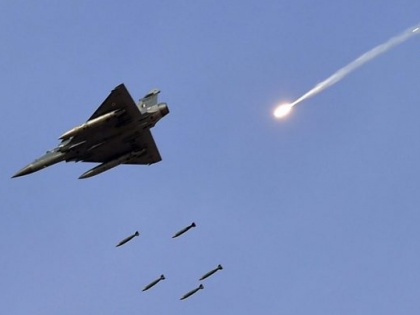 IAF Airstrike in balakot spice 2000 5 bombs destroyed jaish camps sam pitroda questions and Rahul Gandhi | बालाकोट एयरस्ट्राइक में वायु सेना ने गिराए थे 5 स्पाइस-2000 बम, जैश के ट्रेनिंग कैंप पर दिखे 'ब्लैक होल' के निशान: रिपोर्ट
