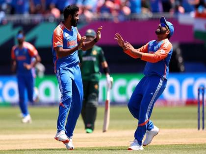 IND vs PAK: Bumrah turned the tables, took 3 wickets for 14 runs in 4 overs, India won by 6 runs | IND vs PAK: बुमराह ने पलटी बाजी, 4 ओवर में 14 रन देकर लिए 3 विकेट, PAK 120 रन बनाने में रहा नाकाम, भारत 6 रन से जीता