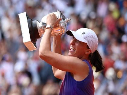 French Open 2024 Iga Swiatek Downs Jasmine Paolini To Complete Hat-Trick Of Roland Garros Titles | French Open 2024: इगा स्वियाटेक ने जैस्मीन पाओलिनी को हराकर रोलांड गैरोस खिताब की लगाई हैट्रिक French Open 2024 Iga Swiatek Downs Jasmine Paolini To Complete Hat-Trick Of Roland Garros Titles | French Open 2024: इगा स्वियाटेक ने जैस्मीन पाओलिनी को हराकर रोलांड गैरोस खिताब की लगाई हैट्रिक