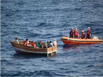 Why shouldn't the Trump model be applied to illegal foreigners living in India too | भारत में रह रहे अवैध विदेशियों पर भी क्यों न लागू हो ट्रम्प माॅडल!