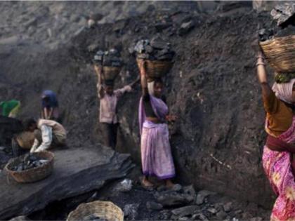 Modi government extends loss of 4 lakh crores to government exchequer by increasing mining lease | आरोप: मोदी सरकार ने खनन लीज बढ़ाकर सरकारी खजाने को पहुंचाया 4 लाख करोड़ का घाटा Modi government extends loss of 4 lakh crores to government exchequer by increasing mining lease | आरोप: मोदी सरकार ने खनन लीज बढ़ाकर सरकारी खजाने को पहुंचाया 4 लाख करोड़ का घाटा