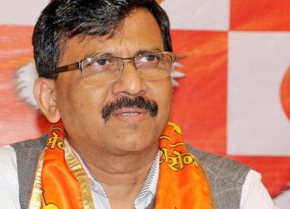 Sanjay Raut, Shiv Sena: Maine kaha tha,'hamara surya yaan mantrale ke chhate manjil par safely land karega',tab sab hass rahe the. Lekin hamare surya yaan ka safe landing hogaya. Aane wale samay mein agar ye surya yaan Delhi mein bhi utre toh aapko aashch | संजय राउत ने कहा-महाराष्ट्र के बाद यदि आने वाले समय में दिल्ली में हमारा सूर्या यान उतरे तो लोगों को आश्चर्य नहीं होना चाहिए Sanjay Raut, Shiv Sena: Maine kaha tha,'hamara surya yaan mantrale ke chhate manjil par safely land karega',tab sab hass rahe the. Lekin hamare surya yaan ka safe landing hogaya. Aane wale samay mein agar ye surya yaan Delhi mein bhi utre toh aapko aashch | संजय राउत ने कहा-महाराष्ट्र के बाद यदि आने वाले समय में दिल्ली में हमारा सूर्या यान उतरे तो लोगों को आश्चर्य नहीं होना चाहिए