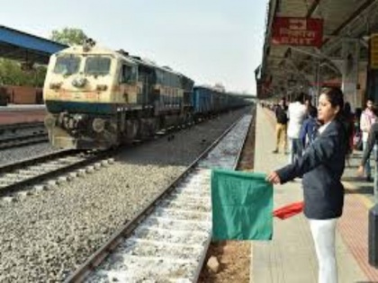 good news for rail passengers indian railways approves operation of 660 more trains check the full list | रेल यात्रियों के लिए राहत भरी खबर, इसी महीने से चलेगी 600 से ज्यादा ट्रेनें, रेलवे ने की घोषणा
