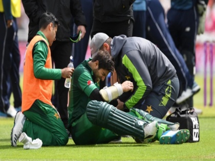 England vs Pakistan, 4th ODI: Imam UL Haq got injured during match | World Cup से ठीक पहले पाकिस्तान के लिए बुरी खबर, बैटिंग करते चोटिल हुए इमाम उल हक