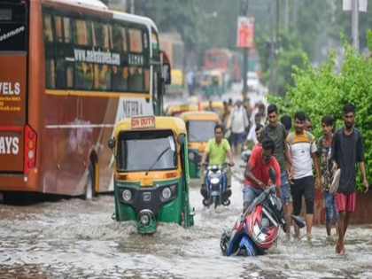 Weather: IMD issues alert for Karnataka, Tamil Nadu and Puducherry amid heavy rains in Gujarat, Maharashtra | मौसम: IMD ने गुजरात, महाराष्ट्र में हो रही भारी बारिश के बीच कर्नाटक, तमिलनाडु और पुडुचेरी के लिए जारी किया अलर्ट