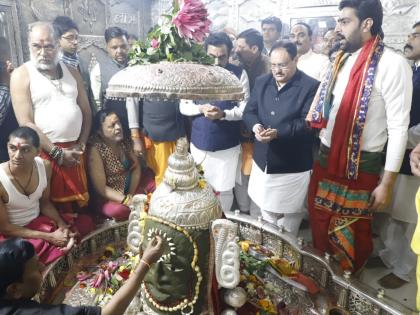 bjp working president jp nadda reach ujjain mahakaleshwar temple | उज्जैन BJP के कार्यकारी राष्ट्रीय अध्यक्ष जेपी नड्डा ने किये भगवान महाकाल के दर्शन bjp working president jp nadda reach ujjain mahakaleshwar temple | उज्जैन BJP के कार्यकारी राष्ट्रीय अध्यक्ष जेपी नड्डा ने किये भगवान महाकाल के दर्शन