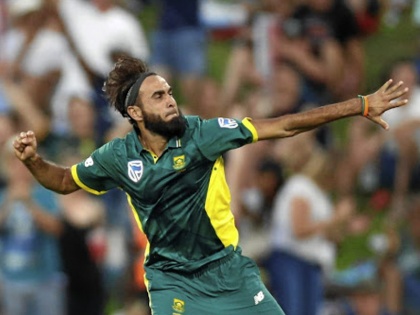 South Africa beat Zimbabwe by 120 runs after Imran Tahir hattrick | इमरान ताहिर की हैट-ट्रिक ने साउथ अफ्रीका को दिलाई बड़ी जीत, डेल स्टेन ने 9वें नंबर पर जड़ा अर्धशतक