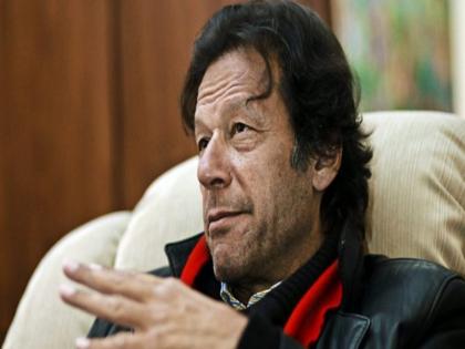 Imran Khan was a drug addict used to consume cocaine said former Pakistan fast bowler Sarfaraz Nawaz | VIDEO: पाकिस्तान के पूर्व तेज गेंदबाज का बड़ा खुलासा, कहा- मैंने इमरान खान को कोकिन लेते देखा है...