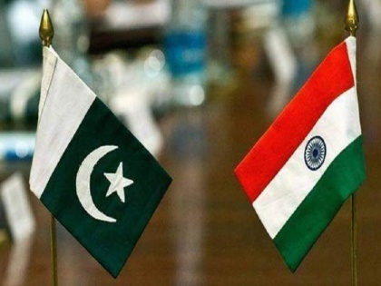 india decides to stay away from pakistan national day citing invite to hurriyat leaders | पाकिस्तान के नेशनल डे में शामिल नहीं होगा भारत, हुर्रियत नेताओं को निमंत्रण दिये जाने पर जताई आपत्ति