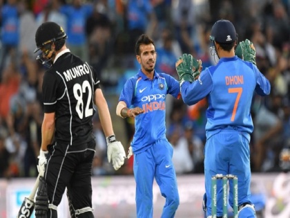 india vs new zealand odi series eastern district police humorous comment on defeat | IND Vs NZ: भारत से हार के बाद न्यूजीलैंड पुलिस ने अपनी ही टीम का उड़ाया मजाक, किया ये मजेदार कमेंट