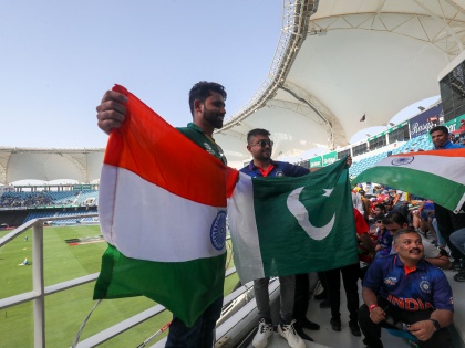 IND vs PAK Asia Cup 2022 Pakistan have won the toss and have opted to field rohit sharma babar azam see 11 | IND vs PAK Asia Cup 2022: बाबर आजम ने टॉस जीता, एक बार फिर मैदान पर भारत और पाकिस्तान, जानें क्या है प्लेइंग इलेवन