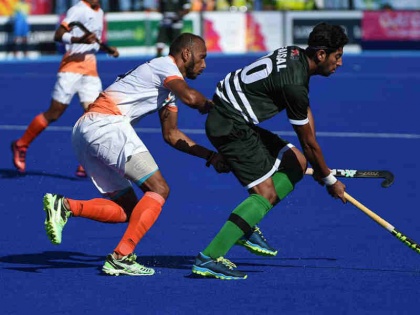 Commonwealth Games 2018: Indian hockey team play out 2-2 draw with Pakistan | CWG 2018: भारतीय पुरुष हॉकी टीम ने 7 सेकेंड में गंवाया जीत का मौका, पाकिस्तान से खेला ड्रॉ