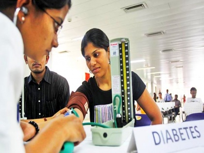 report says 9.8 crore indians will be diabetes by 2030, home remedies to control blood sugar | भारत में 2030 तक 9.8 करोड़ लोग होंगे डायबिटीज का शिकार, इस एक आसान उपाय से कंट्रोल करें ब्लड शुगर