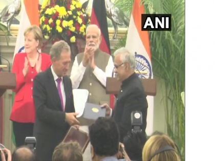 PM Modi, Angela Merkel meet: India, Germany sign 11 agreements, PM vow to intensify cooperation with Germany in combating terror | भारत-जर्मनी ने किए 11 समझौतों पर हस्ताक्षर, मर्केल से मुलाकात के बाद बोले पीएम मोदी, 'आतंकवाद से निपटने को बढ़ाएंगे सहयोग'