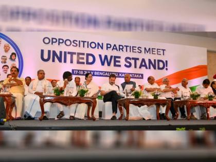 BJP leader files complaint with poll body after Opposition names alliance INDIA | विपक्ष द्वारा गठबंधन को 'इंडिया' नाम दिए जाने पर भाजपा नेता ने जताई आपत्ति, चुनाव आयोग में दर्ज कराई शिकायत