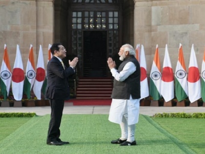 Ved Pratap Vaidik Blog: Meaningful dialogue between India and Japan | वेदप्रताप वैदिक का ब्लॉग: जापान के प्रधानमंत्री ने अपनी पहली विदेश यात्रा के लिए भारत को चुना, क्या हैं इसके मायने