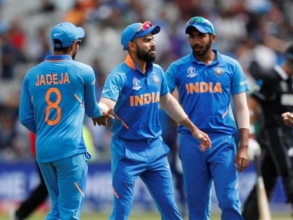 India squad for West Indies tour: Focus is on Virat Kohli, MS Dhoni, Mayank, Manish and Shreyas Iyer might get chance | IND vs WI: कोहली-धोनी पर होंगी नजरें, मयंक, मनीष, श्रेयस अय्यर समेत इन खिलाड़ियों को मिल सकता है मौका