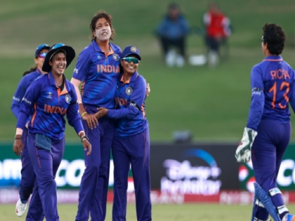 ICC Womens World Cup 2022 India womens team beat Pakistan by 107 runs in first match | ICC Womens World Cup: भारतीय महिला टीम की दमदार शुरुआत, पाकिस्तान को पहले मैच में 107 रनों से दी मात