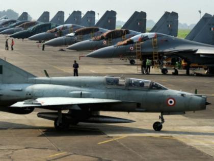 Delhi Police arrested IAF Group Captain Arun Marwah on providing documents to ISI | पाकिस्तान के लिए जासूसी करने के आरोप में इंडियन एयरफोर्स का ग्रुप कैप्टन गिरफ्तार