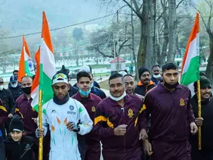 indian army jawan nayak na velu p started 4300 km long race decide distance Kashmir to Kanyakumari 50 days jammu | भारतीय जवान नायक वेलू ने शुरू की 4300 किमी की लंबी दौड़, 50 दिन में तय करेंगे कश्मीर से कन्याकुमारी की दूरी