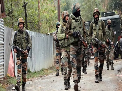 Jammu infiltration threat started looming valley as soon as snow start melted additional troops deployed in affected areas of kashmir | जम्मू: बर्फ के पिघलते ही घाटी में मंडराने लगा घुसपैठ का भयानक खतरा, हालात देखते हुए अतिरिक्त सैनिकों की हुई तैनाती