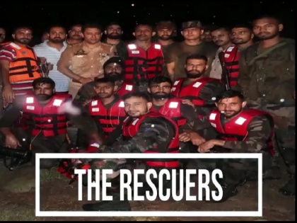 indian army Engineers save many lives Poonch Rive flash flood Chandak vill Jhulas District Poonch SDRF JK Police viral video | देखें वीडियो: कभी रस्सी के सहारे तो कभी बोट में बैठकर, आधी रात को सेना के जवानों ने ऐसी बचाई कई जिंदगियां