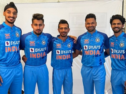 Ind Vs SL New kit sponsor Indian cricket team Killer Team India new jersey sponsor replacing MPL Sports see pics video | Ind Vs SL: भारतीय टीम की जर्सी से हटा एमपीएल लोगो, नए साल में टीम इंडिया की जर्सी में बदलाव, फोटो वायरल