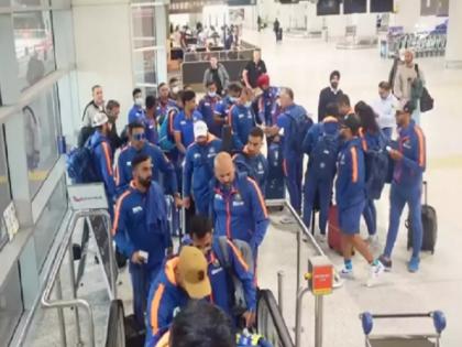 T20 World Cup 2022: team india cricketers unhappy with after practice meal for no hot food on menu | टी20 वर्ल्ड कप: टीम इंडिया को लंच में ठंडे सैंडविच और फल, खिलाड़ी नाराज, सिडनी में मैच से पहले विवाद