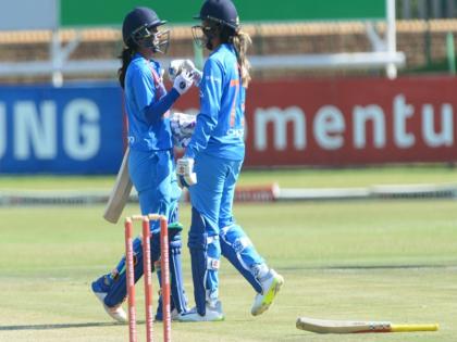 india beat south africa womens team in second t20 match by 9 wickets | Ind Vs SA Women's Cricket: मिताली राज-मंधाना की धमाकेदार बैटिंग, दक्षिण अफ्रीका की 9 विकेट से हार