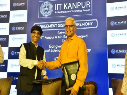 Indigo co-founder Rakesh Gangwal donates Rs 100 crore to IIT-Kanpur | जानिए IIT कानपुर को 100 करोड़ देने वाले राकेश गंगवाल के बारे में सबकुछ, इंडिगो से है सीधा संबंध