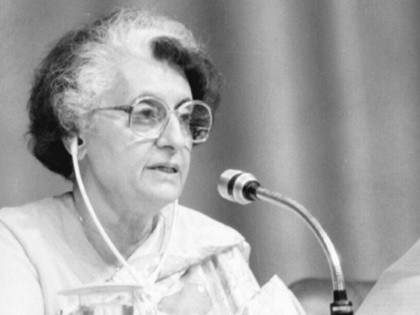 25 June In History: Indira Gandhi announced Emergency in country in year 1975 | 25 जून: देश में आपातकाल लगाने की आज के दिन हुई थी घोषणा, आजाद भारत का सबसे विवादित दिन