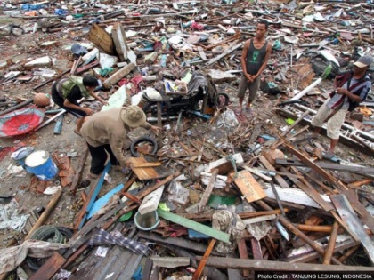 373 killed so far in Indonesia, thousands of people injured in tsunami | इंडोनेशिया में सुनामी से अब तक 373 की मौत, हजारों लोग घायल