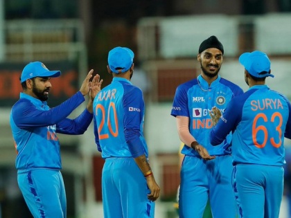 IND vs SA, 1st T20I 2022 India won by 8 wkts Arshdeep Singh and Deepak 8 OVERS 5 WICKETS LEAD 1-0 surya yadav Fifty off 33 balls | IND vs SA, 1st T20I: अर्शदीप और दीपक ने किया धमाल, टीम इंडिया सीरीज में 1-0 से आगे, दक्षिण अफ्रीका को 8 विकेट से हराया
