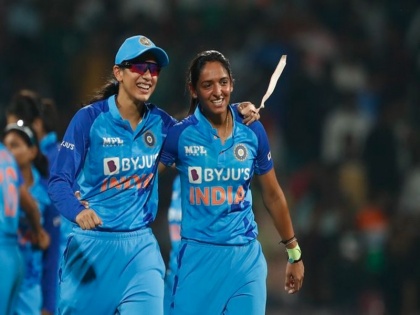 West Indies Women vs India Women Indian women's team beats West Indies by 8 wickets | INDW vs WIW: भारतीय महिला टीम ने वेस्टइंडीज को 8 विकेट से हराया, रोड्रिग्स (42*) और हरमनप्रीत (32*) ने की शानदार बल्लेबाजी