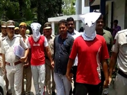 Delhi : Inspired by film two men try to rob bank arrested | दिल्ली : फिल्मी स्टाइल में बैंक लूटने आए थे दो व्यक्ति, सिक्योरिटी गार्ड ने धर दबोचा