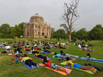 International Yoga Day 2019: History of Celebration, Theme for This Year | इतिहास में 21 जून: भारत की पहल पर दुनिया भर में मना योग दिवस, व्यंग्यकार मुद्राराक्षस का जन्म