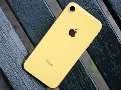 Apple making iPhone XR in India, Salcomp to invest Rs 2,000 Cr in 5 years: Minister ravi shankar prasad | अब भारत में बनेगा Apple का iPhone XR, सस्ते में खरीदने का सपना होगा पूरा