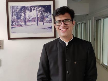 IAS, IAS Vipul Khanna helping IPS aspirants, launches video book to explains exam cracking tips | IAS, IPS की चाह रखने वालों की मदद कर रहे IAS विपुल खन्ना, वीडियो बुक लॉन्च कर बताए एग्जाम क्रैक करने के टिप्स IAS, IAS Vipul Khanna helping IPS aspirants, launches video book to explains exam cracking tips | IAS, IPS की चाह रखने वालों की मदद कर रहे IAS विपुल खन्ना, वीडियो बुक लॉन्च कर बताए एग्जाम क्रैक करने के टिप्स