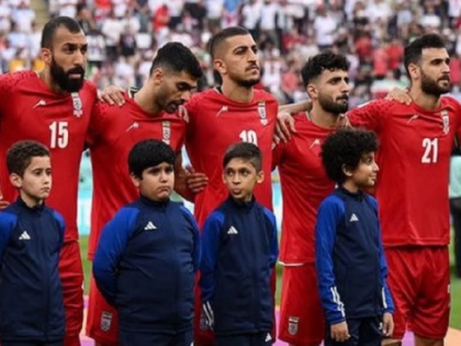 Iran Growing public anger over hijab, effect also seen in FIFA World Cup when team refused to sing national anthem | ईरान में हिजाब पर बढ़ता जन-आक्रोश...फीफा वर्ल्ड कप में भी दिखा असर जब टीम ने राष्ट्रगीत को गाने से मना कर दिया