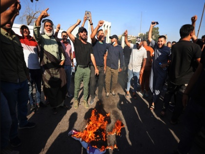 Sweden embassy attacked in Iraq, protesters attacked for burning Quran | इराक में स्वीडन दूतावास पर हमला, प्रदर्शनकारियों ने कुरान जलाने की घटना को लेकर बोला धावा