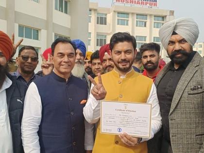 CHABBEWAL Bypoll Election Results 2024 Live Updates Ishank Kumar Chabbewal won 28690 votes AAP defeated Congress and BJP | CHABBEWAL Bypoll Election Results 2024 Live Updates: 28690 वोट से जीते इशांक कुमार चब्बेवाल?, आप ने कांग्रेस और भाजपा को दी मात CHABBEWAL Bypoll Election Results 2024 Live Updates Ishank Kumar Chabbewal won 28690 votes AAP defeated Congress and BJP | CHABBEWAL Bypoll Election Results 2024 Live Updates: 28690 वोट से जीते इशांक कुमार चब्बेवाल?, आप ने कांग्रेस और भाजपा को दी मात