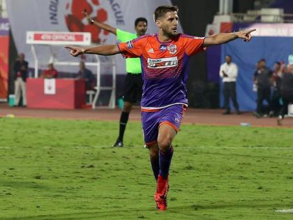 ISL 2017-18 Semifinals: Bengaluru FC to face Pune City | आईएसएल-4 : सेमीफाइनल के पहले चरण में आमने-सामने होंगे बेंगलुरु और पुणे ISL 2017-18 Semifinals: Bengaluru FC to face Pune City | आईएसएल-4 : सेमीफाइनल के पहले चरण में आमने-सामने होंगे बेंगलुरु और पुणे