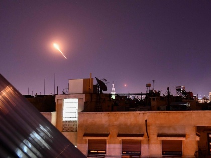 Israel missile attack kills 5 fighters 1 civilian near Damascus | Israel missile attack: इज़राइल ने दमिश्क के दक्षिणी हिस्सों में मिसाइलें दागी, हमले में 5 सेनानियों और एक नागरिक की मौत