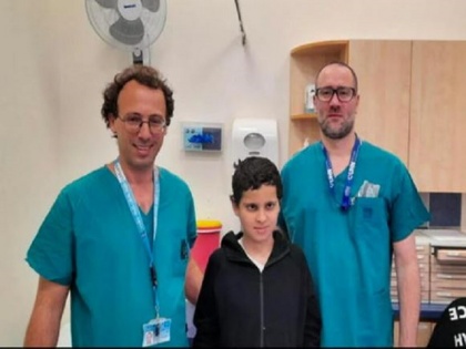 Israeli Doctors Reattach Boy's Head After He Was Hit By A Car | इस्ररायली डॉक्टरों ने कर दिखाया चमत्कार, कार दुर्घटना में धड़ से अलग हुए बच्चे के सिर को दोबारा जोड़ा