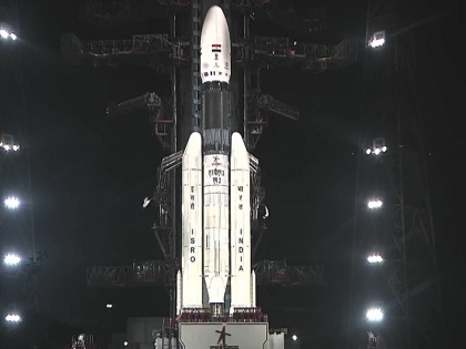 Isro creats history as its heaviest rocket successfully places 36 OneWeb satellites into earth lower orbits | इसरो ने आधी रात को रचा इतिहास, भारत के सबसे वजनी रॉकेट की सफल कमर्शियल लॉन्चिंग, 36 सेटेलाइट कक्षा में किया स्थापित